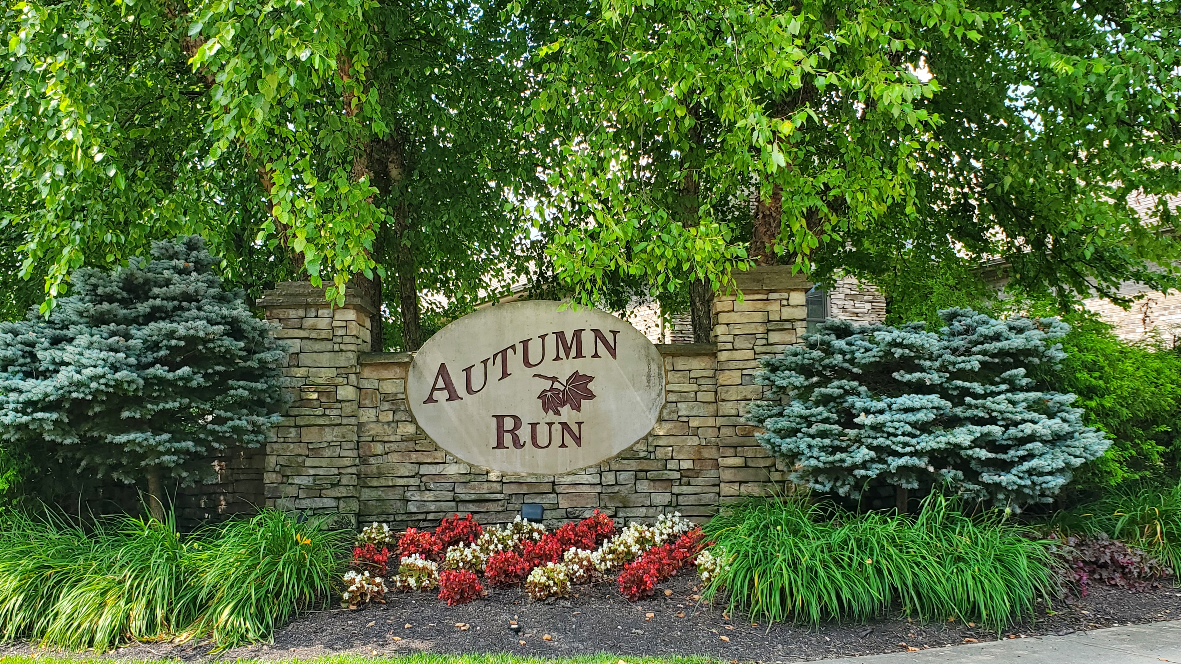 Autumn Run neighborhood sign