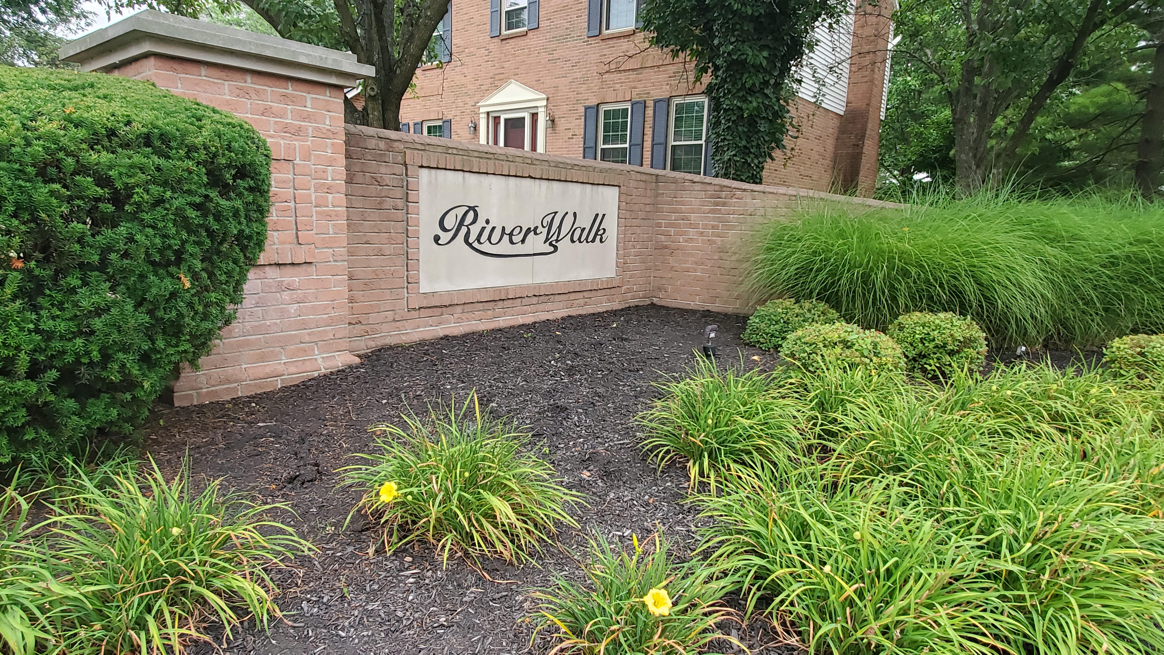 Riverwalk neighborhood sign